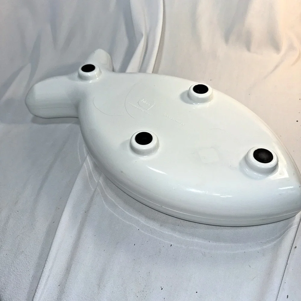 HING The Fish Shaped Food and Water Bowl for Cats Non-Slip (No Removeable Bowls)